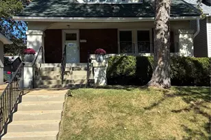 7217 Zephyr Pl, Maplewood, MO 63143 - Photo 1