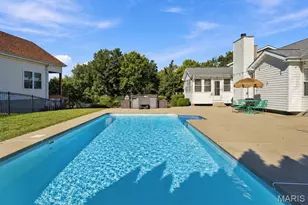 1002 Seasons View Dr, Fenton, MO 63026 - Photo 15