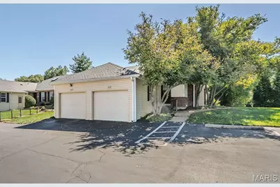 1077 Brooksgate Manor Drive, Saint Louis, MO 63122 - Photo 3