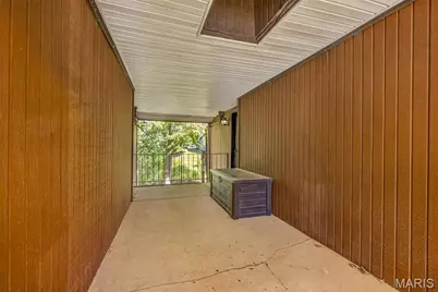 1045 Mersey Bend Drive #E, Saint Louis, MO 63129 - Photo 7