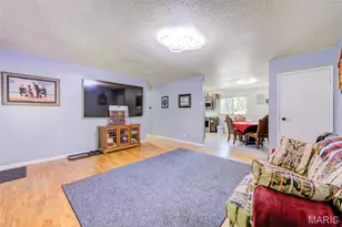 2028 Hungerford Dr, Saint Louis, MO 63031 - Photo 11