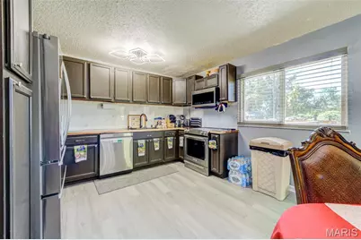 2028 Hungerford Drive, Saint Louis, MO 63031 - Photo 17