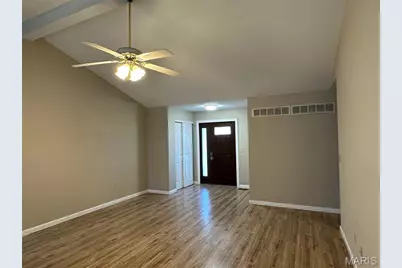 625 Autumn Oaks Drive, Saint Peters, MO 63376 - Photo 3