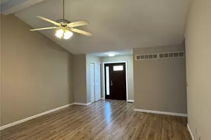 625 Autumn Oaks Dr, Saint Peters, MO 63376 - Photo 3