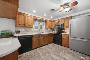 111 Linn Dr, Saint Genevieve, MO 63670 - Photo 7