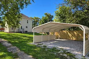 404 W Olive St, Palmyra, MO 63461 - Photo 3
