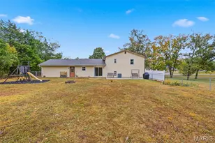 405 Chadrick Dr, Desloge, MO 63601 - Photo 5