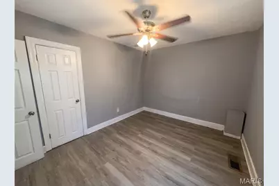 4604 June Avenue, Northwoods, MO 63121 - Photo 17
