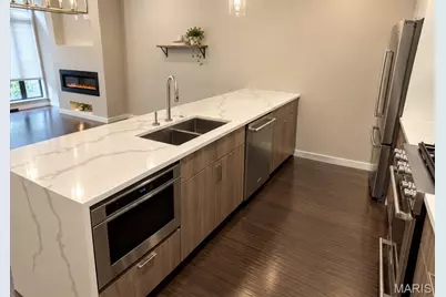 4101 Laclede Avenue #108, Saint Louis, MO 63108 - Photo 9