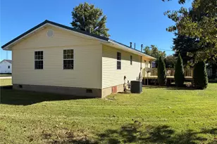 909 E Almar, Malden, MO 63863 - Photo 5