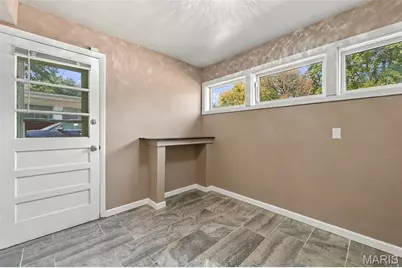 8408 Chalons Court, Berkeley, MO 63134 - Photo 13