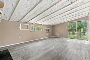 8408 Chalons Ct, Berkeley, MO 63134 - Photo 17