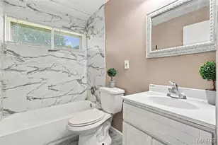8408 Chalons Ct, Berkeley, MO 63134 - Photo 25