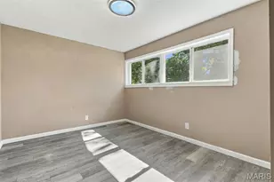 8408 Chalons Ct, Berkeley, MO 63134 - Photo 19