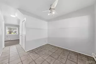7639 Hazelcrest Dr, Hazelwood, MO 63042 - Photo 15