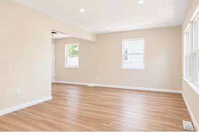 7948 Monroe Drive, Hanley Hills, MO 63133 - Photo 5
