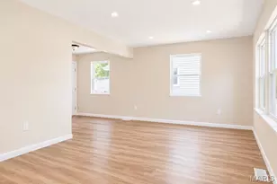 7948 Monroe Dr, Hanley Hills, MO 63133 - Photo 5