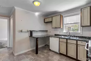 326 Lenhardt Ave, Saint Louis, MO 63125 - Photo 13