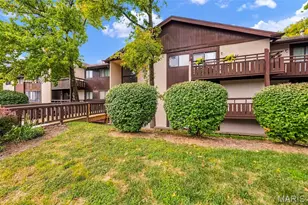 1410 Heritage Landing, Saint Charles, MO 63303 - Photo 7