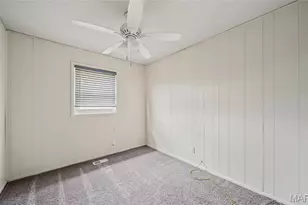 247 Martigney Dr, Saint Louis, MO 63129 - Photo 15