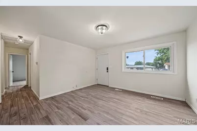 247 Martigney Drive, Saint Louis, MO 63129 - Photo 7