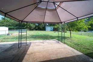 247 Martigney Dr, Saint Louis, MO 63129 - Photo 23