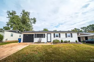 247 Martigney Dr, Saint Louis, MO 63129 - Photo 1