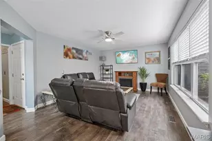 1091 Fenton Park Dr, Fenton, MO 63026 - Photo 9