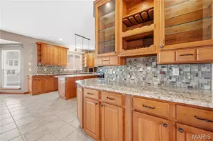 28 Wolverton Ct, Saint Charles, MO 63301 - Photo 7