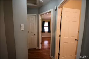 4317 Sunshine Dr, Saint Louis, MO 63116 - Photo 9