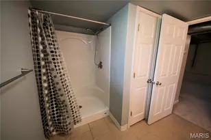 4317 Sunshine Dr, Saint Louis, MO 63116 - Photo 19