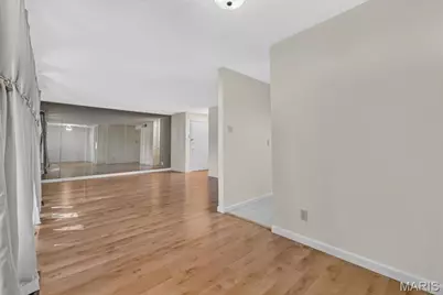 1138 S Mason Road, Town and Country, MO 63131 - Photo 5