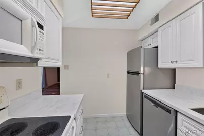 1138 S Mason Road, Town and Country, MO 63131 - Photo 9