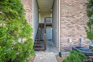 811 King Dr, Saint Charles, MO 63303 - Photo 3