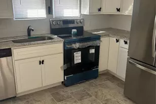 1100 Wilshire Ave, University City, MO 63130 - Photo 9