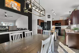 2180 Central Park Dr, Troy, MO 63379 - Photo 11