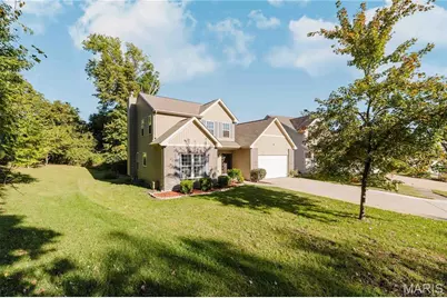 1599 Laurel Bluffs Drive, Saint Louis, MO 63042 - Photo 3