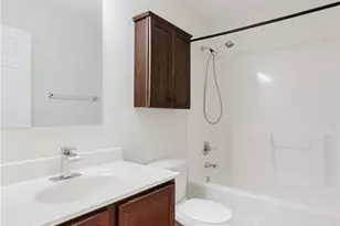 1599 Laurel Bluffs Dr, Saint Louis, MO 63042 - Photo 49