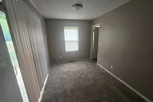 2541 Courtyard Pl, Florissant, MO 63031 - Photo 5