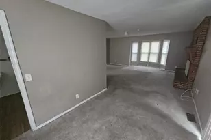 2541 Courtyard Pl, Florissant, MO 63031 - Photo 3