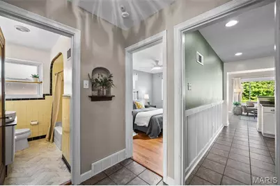 6989 Hillsland Avenue, Saint Louis, MO 63109 - Photo 9