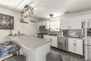 513 S 1st St, Pacific, MO 63069 - Photo 13