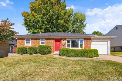 209 S Pam Avenue, Saint Charles, MO 63301 - Photo 1