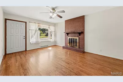 6347 Ashwell Drive, Saint Louis, MO 63123 - Photo 5