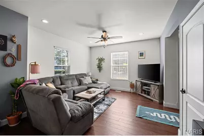7407 Commonwealth Avenue, Maplewood, MO 63143 - Photo 5