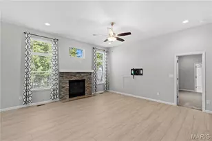 415 Knothole Ln, Wentzville, MO 63385 - Photo 3