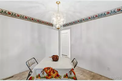 1766 Seven Pines Drive, Saint Louis, MO 63146 - Photo 13