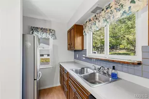 1766 Seven Pines Dr, Saint Louis, MO 63146 - Photo 21
