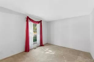 1766 Seven Pines Dr, Saint Louis, MO 63146 - Photo 9