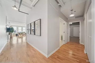 1501 Locust Street #1008, Saint Louis, MO 63103 - Photo 5